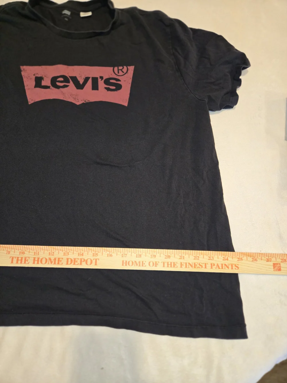 Levi's Black Short Sleeve Tee with Red Batwing Logo